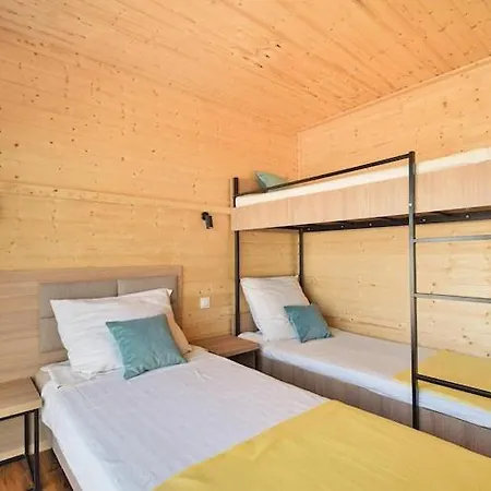 Comfortable, Single-story Homes